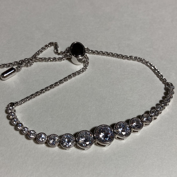 VANNA K FOR BELLA LUCE BRAND NEW DIAMOND SIMULANT BRACELET - Picture 7 of 12